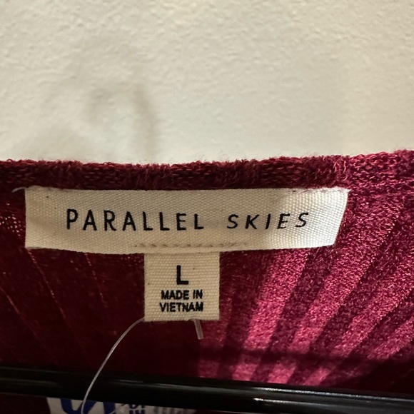 Red top - Picture 2 of 3